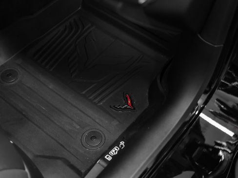 Used 2025 Chevrolet Corvette Z06 image 17