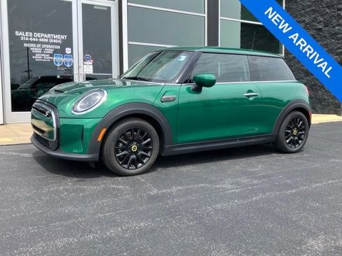 Used 2023 MINI Cooper SE FWD image 1