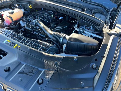 Used 2024 Jeep Grand Cherokee L Limited w/ Luxury Tech Group II image 47