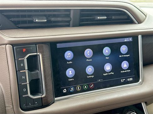 Used 2021 GMC Yukon Denali w/ Denali Premium Package image 15