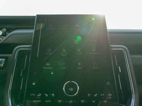 New 2026 GMC Yukon XL Denali Ultimate AWD/4WD image 27