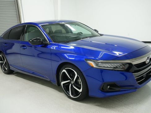 Used 2022 Honda Accord Sport Special Edition image 3