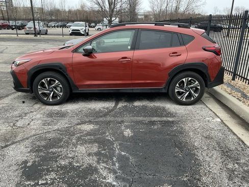 Used 2024 Subaru Crosstrek 2.0i Premium image 11