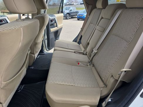 Used 2012 Toyota 4Runner SR5 w/ Convenience Pkg AWD/4WD image 15