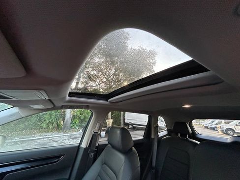 Used 2024 Honda CR-V EX-L image 11