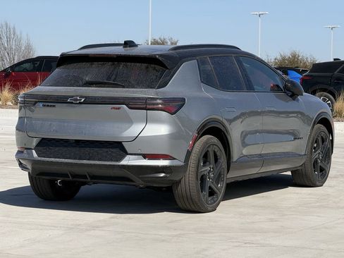 New 2026 Chevrolet Equinox EV RS image 4