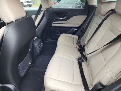 New 2026 Lincoln Corsair Premiere image 16