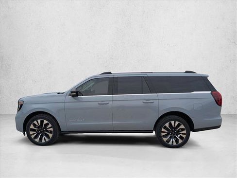 New 2025 Ford Expedition Max Platinum w/ Driver's Package image 5