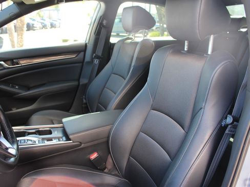 Used 2022 Honda Accord Sport image 16