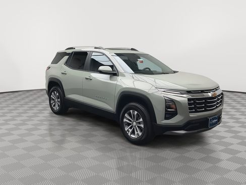 Used 2026 Chevrolet Equinox LT w/ Convenience Package II AWD/4WD image 37
