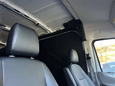 New 2026 Ford Transit 250 148 Medium Roof w/ Load Area Protection Package RWD image 16