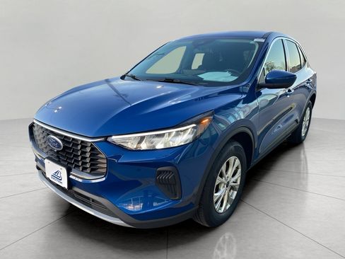 Used 2023 Ford Escape Active w/ Tech Pack #2 image 30