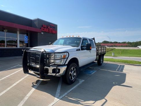 Used 2015 Ford F350 Lariat w/ Lariat Interior Package AWD/4WD image 2