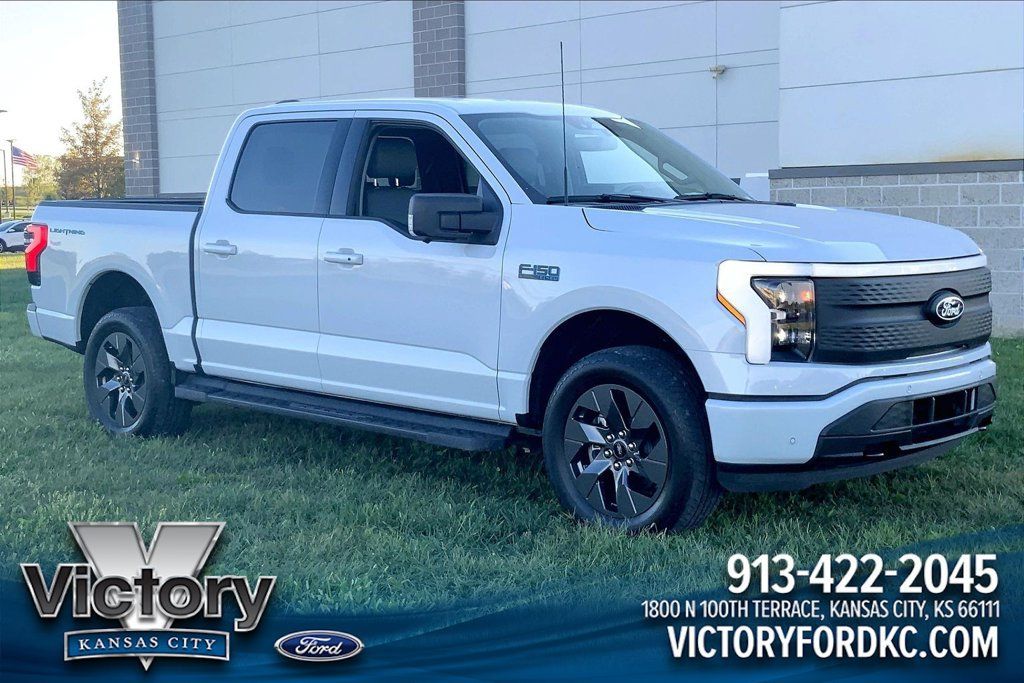 Used 2025 Ford F150 Lightning Flash AWD/4WD image 1
