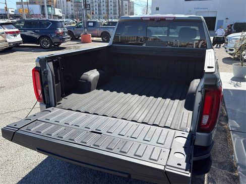 Used 2025 GMC Sierra 1500 AT4 w/ AT4 Premium Package image 11
