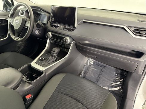 Used 2024 Toyota RAV4 LE image 35