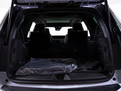 Used 2026 Cadillac Escalade V w/ LPO, Floor Liner Package AWD/4WD image 23
