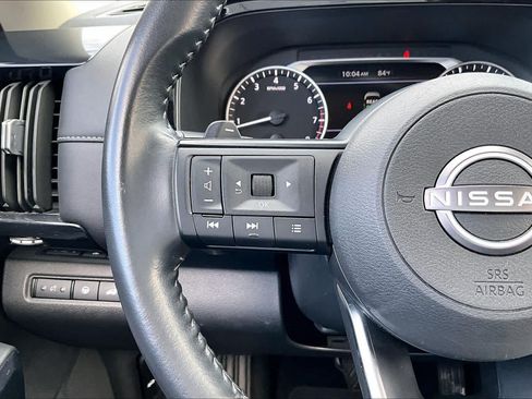 Used 2025 Nissan Pathfinder SV AWD/4WD image 19