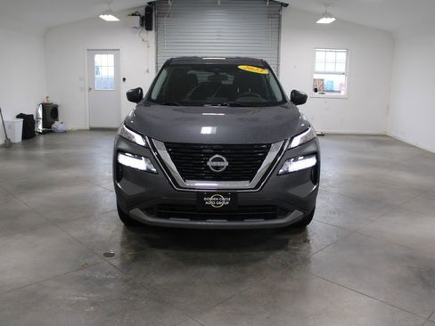 Used 2023 Nissan Rogue S image 18