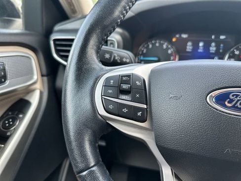 Used 2021 Ford Explorer Limited w/ Equipment Group 301A RWD image 23