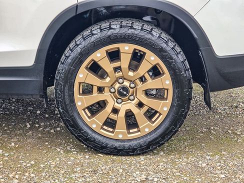 Used 2023 Honda Passport EX-L image 9