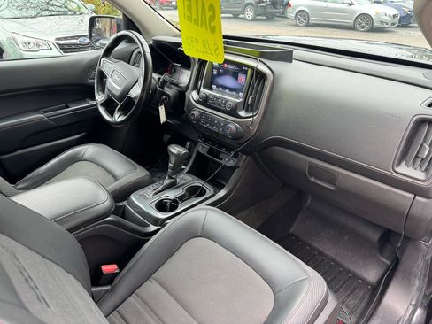 Used 2015 GMC Canyon SLE w/ All-Terrain Package AWD/4WD image 13