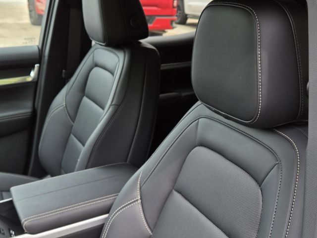New 2027 GMC Terrain Elevation w/ Elevation Premium Package FWD image 27