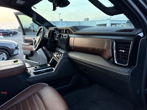 Certified 2024 GMC Sierra 2500 Denali Ultimate image 36