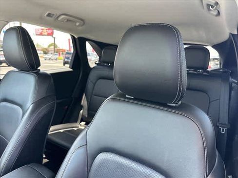 Used 2022 Ford Escape SEL w/ Technology Package AWD/4WD image 19