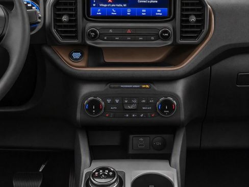 Used 2024 Ford Bronco Sport Outer Banks w/ Tech Package AWD/4WD image 20