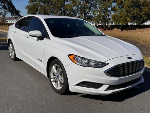 Used 2018 Ford Fusion SE image 13