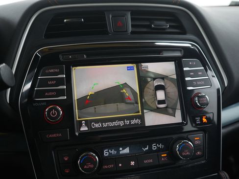 Used 2021 Nissan Maxima SR w/ Sport Mat Group image 25