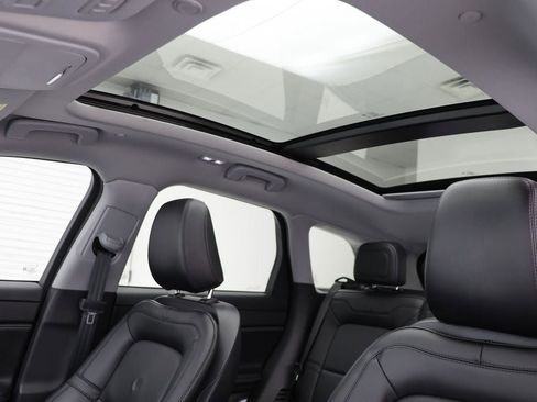 Used 2022 Lincoln Corsair Reserve w/ Sport Package image 18