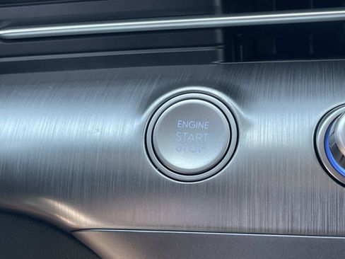 Certified 2025 Hyundai Kona SEL image 15