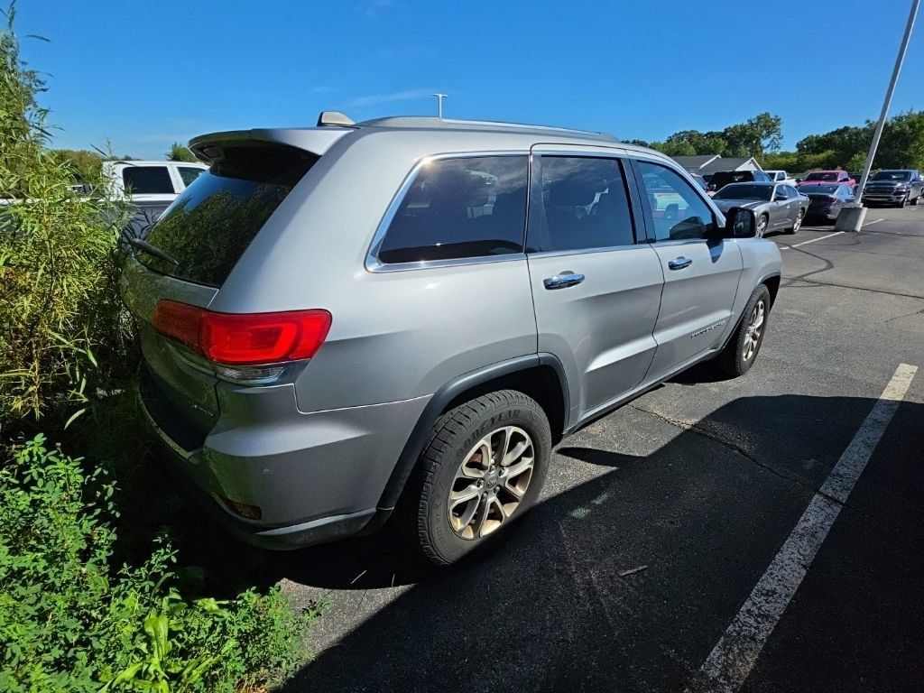 Used 2015 Jeep Grand Cherokee Limited w/ Trailer Tow Group IV AWD/4WD image 6
