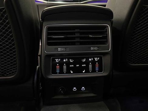 Used 2024 Audi RS Q8 image 39