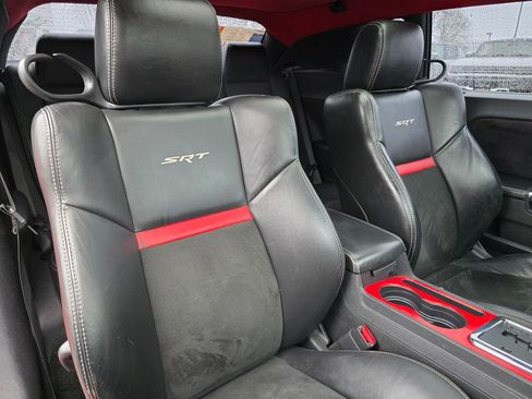 Used 2009 Dodge Challenger SRT8 image 11