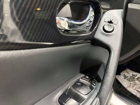 Used 2020 Nissan Rogue S AWD/4WD image 19