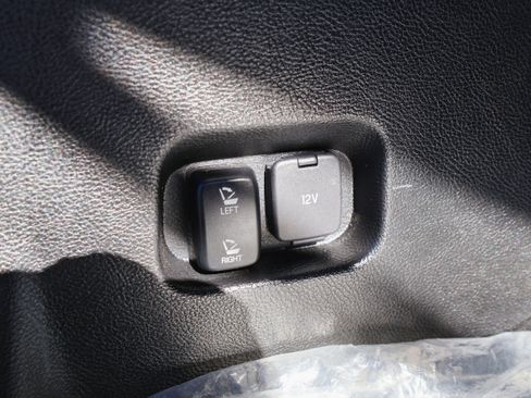 Used 2024 Ford Edge SEL w/ Convenience Package image 10