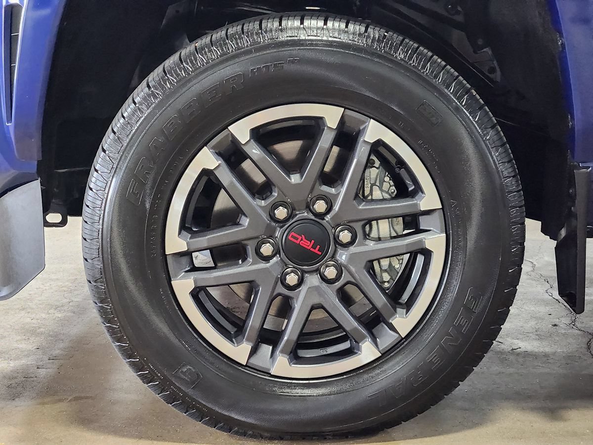 Used 2024 Toyota Tacoma TRD Sport AWD/4WD image 28