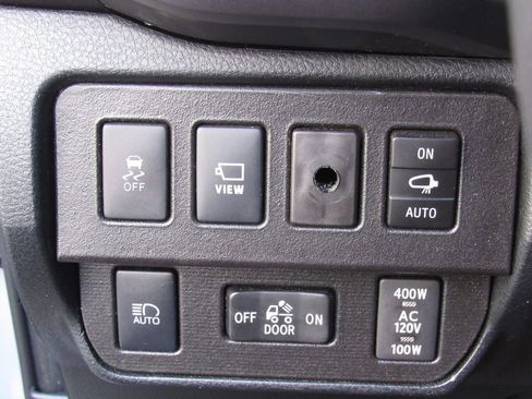 Used 2020 Toyota Tacoma TRD Off-Road w/ TRD Premium Off Road Package image 33