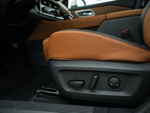 New 2026 Nissan Rogue Platinum image 18