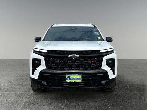 Used 2024 Chevrolet Traverse RS AWD/4WD image 2