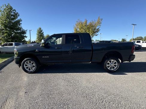 New 2026 RAM 2500 Laramie AWD/4WD image 4