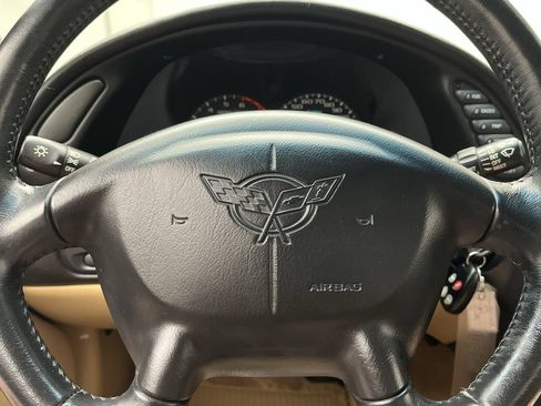 Used 1999 Chevrolet Corvette Convertible w/ Memory Pkg RWD image 11