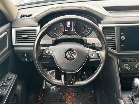 Used 2018 Volkswagen Atlas SE image 18