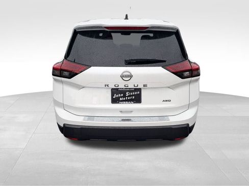 New 2026 Nissan Rogue SV w/ Cold Weather Package image 4