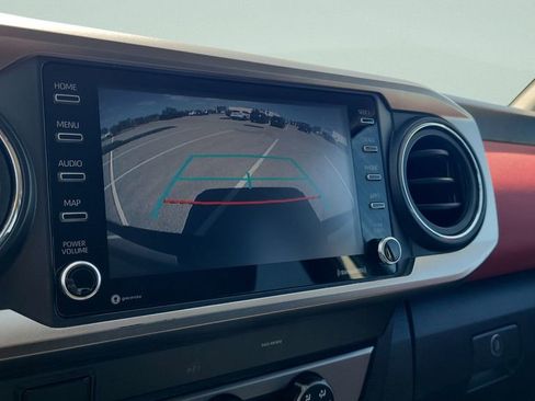 Certified 2022 Toyota Tacoma SR5 RWD image 17