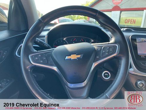 Used 2019 Chevrolet Equinox LT AWD/4WD image 18