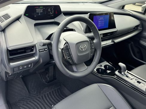 New 2026 Toyota Prius Plug-In Hybrid FWD image 16